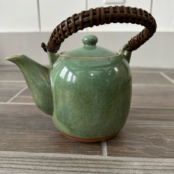 Vintage Teavana Teapot with Wicker Handle and Tea Infuser Basket Gloss Green - Picture 1 of 8